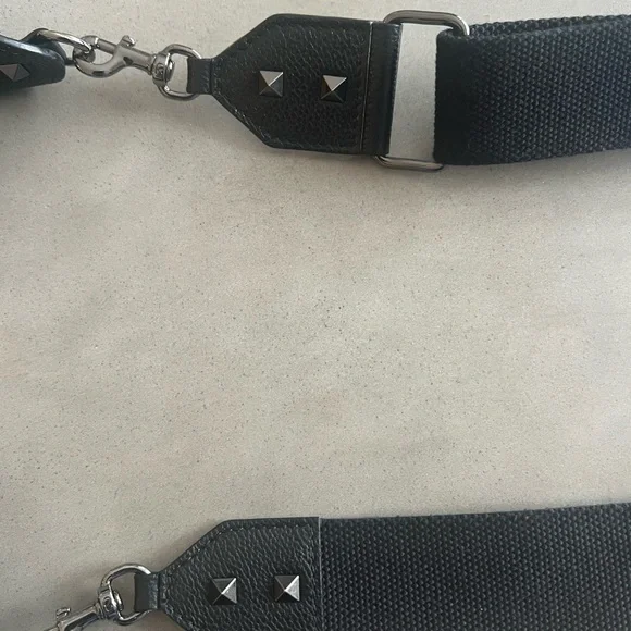 Valentino rockstud crossbody - Picture 4 of 12